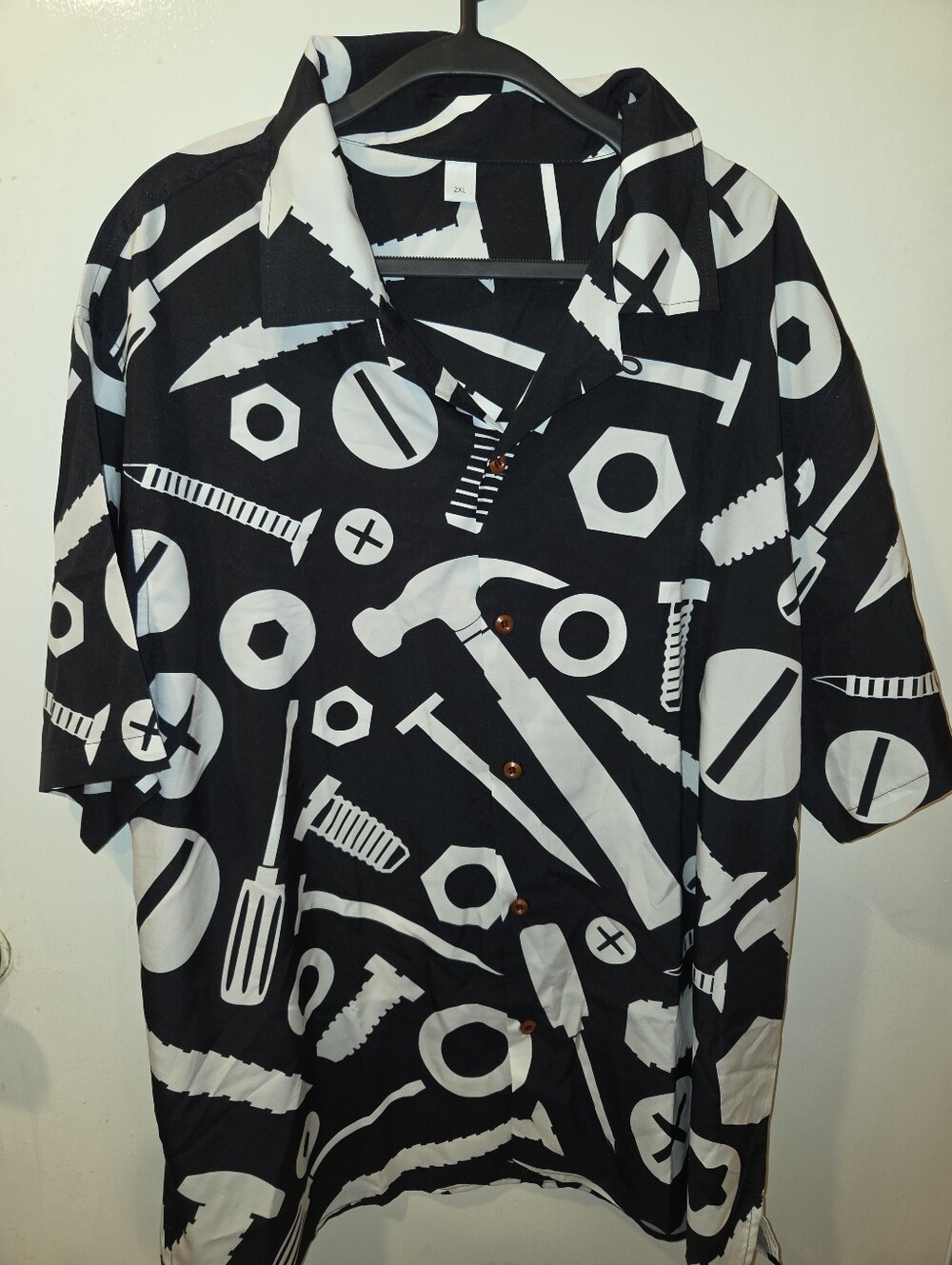 Men's Black & White Tool-Print Short Sleeve Shirt